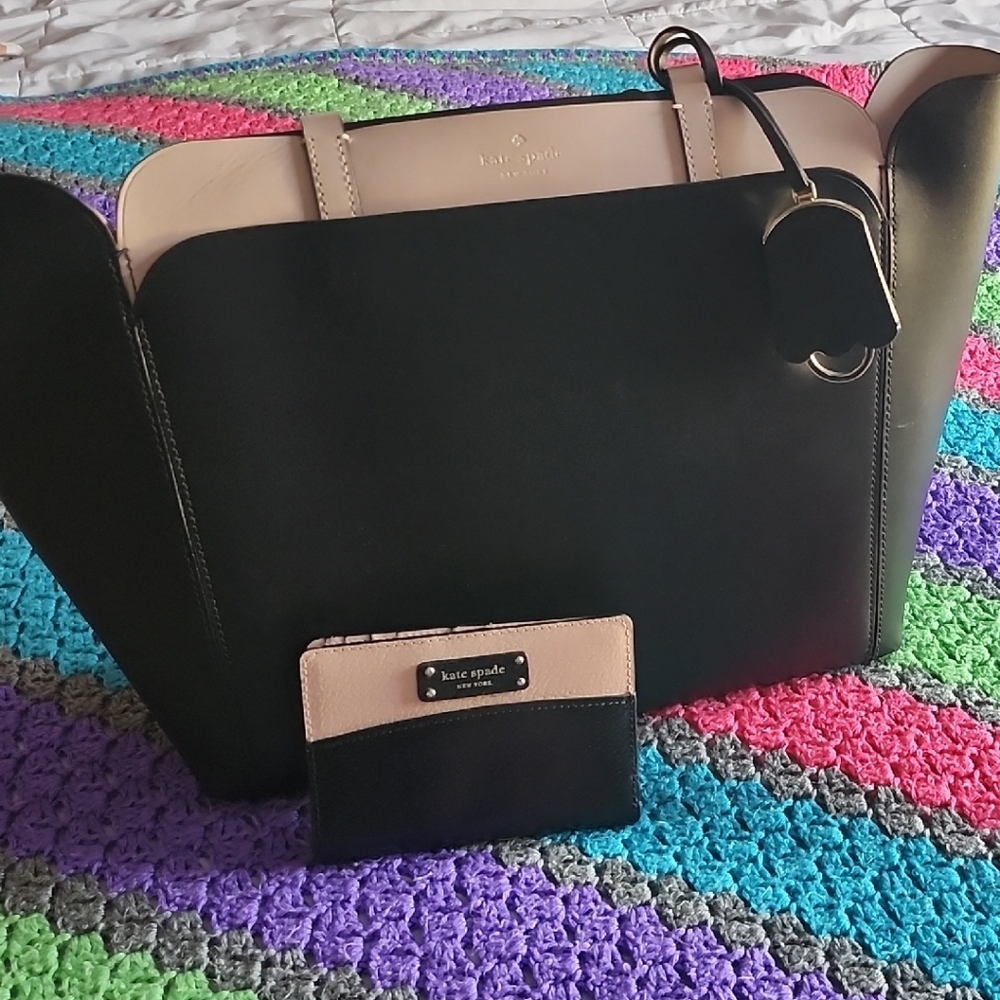 Kate Spade Black and Cream Shoulder Bag with Gold Hardware